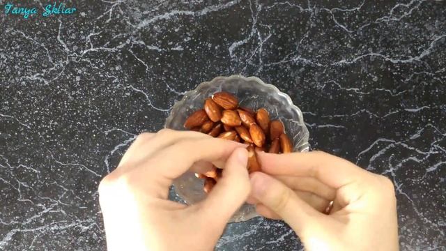 Как Очистить Миндаль от Шкурки! Миндаль Очистить от Кожуры/ How to Peel an Almond! смотреть онлайн