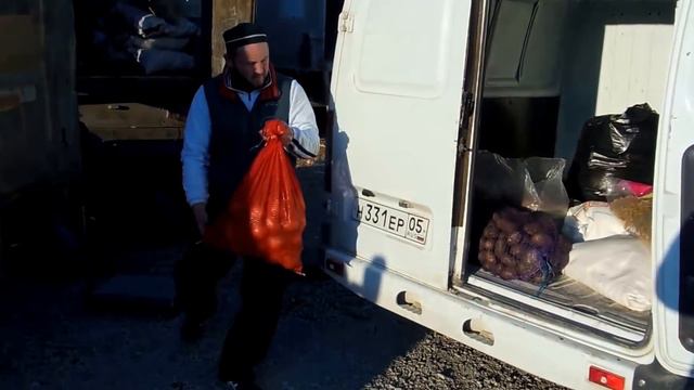 Родители есть разные на свете -- хороших много, много и плохих! смотреть онлайн