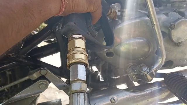 Touch less shampoo | टच लैस शैम्पू की सच्चाई #foamwash #foammachine #wash смотреть онлайн