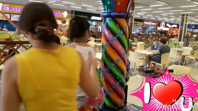 Я в детском большом игровом зале КРАСНАЯ ПЛОЩАДЬ г. Анапа:) Детский канал:) смотреть онлайн