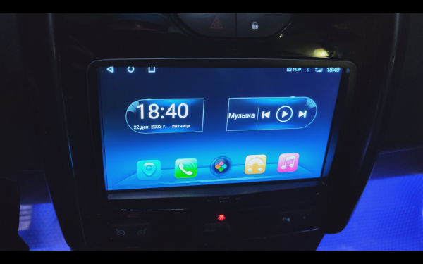 Установка оригинальной Андроид магнитолы Рено Дастер в Logan Shop