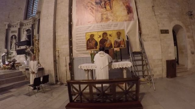 Папская Базилика Святителя Николая Чудотворца в городе Бари, Италия смотреть онлайн