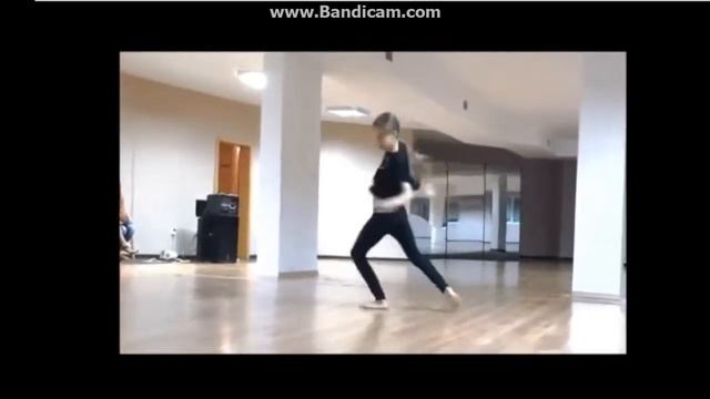 Участница группы Open Kids Лера Дидковская танцует смотреть онлайн