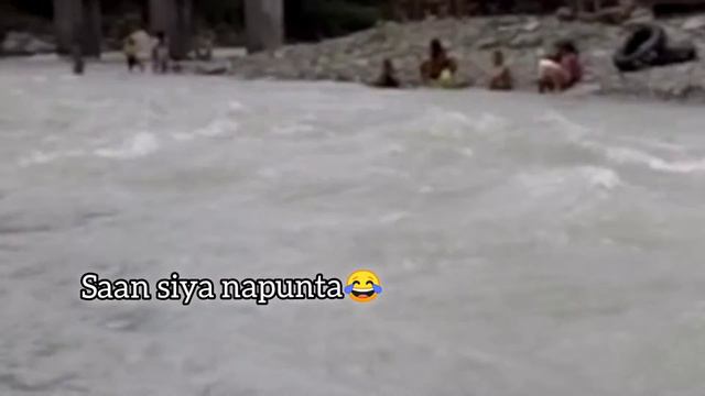 don't stop swim in the midst of waves | very dangerous 😱😱😱 смотреть онлайн