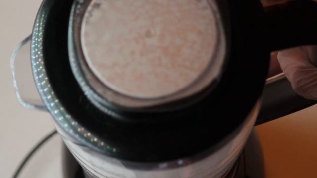 ميلك شيك لوتس في 3 دقائق.. مشروبات الصيف| LOTUS MILKSHAKE смотреть онлайн