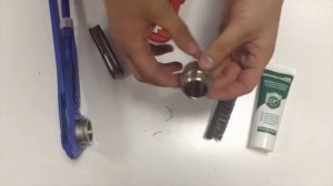 Как удалить герметик с поверхности резьбы