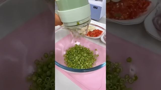 ?Багатофункціональна овочерізка з контейнером смотреть онлайн