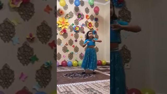 Индийский танец! Утренник на 8 март смотреть онлайн