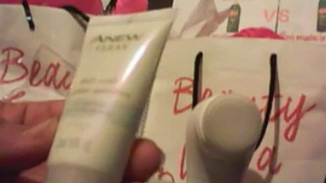 Anew Avon Cleansing Brush Bundle смотреть онлайн