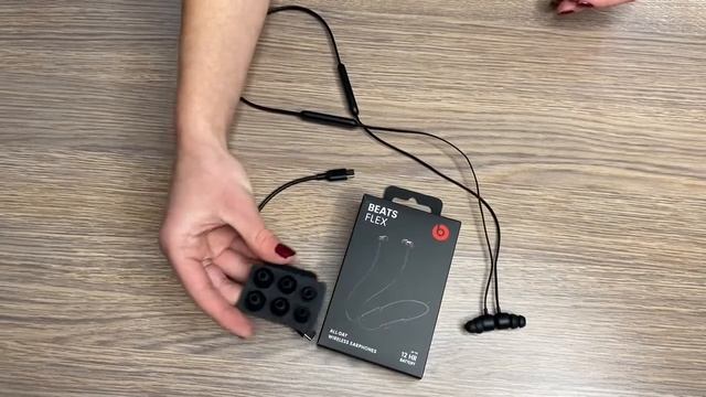 Słuchawki bezprzewodowe ? Beats Flex, B&O E6, Fresh 'n Rebel Clam | POLECAJKI смотреть онлайн