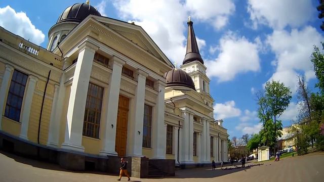 Exterior of Transfiguration Cathedral in Odessa смотреть онлайн