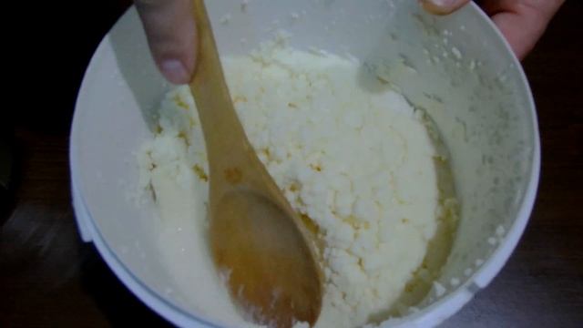 Как сделать сливочное масло в домашних условия? Очень просто! смотреть онлайн