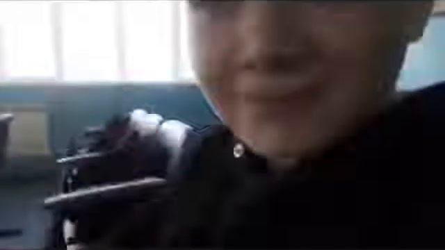 В Школе Завелись Бомжи смотреть онлайн