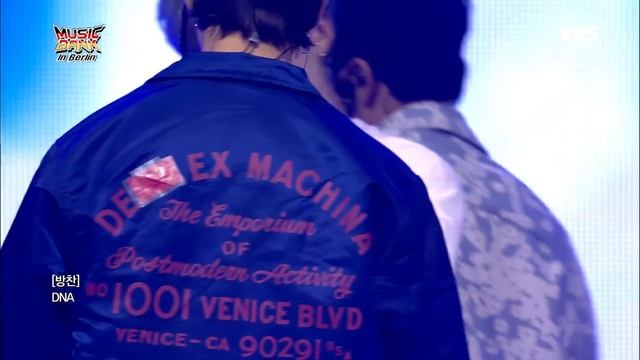 Music bank in berlin - Stray kids - DNA, 하드캐리해 20181031 смотреть онлайн