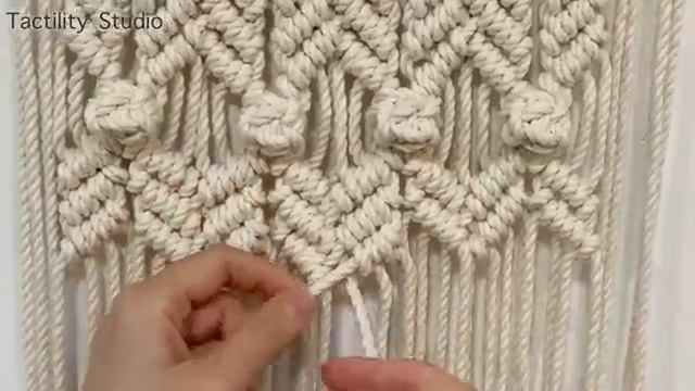 Macrame wall hanging shelf DIY 마크라메 선반 월행잉 by Tactility Studio_[360p].mp4 смотреть онлайн