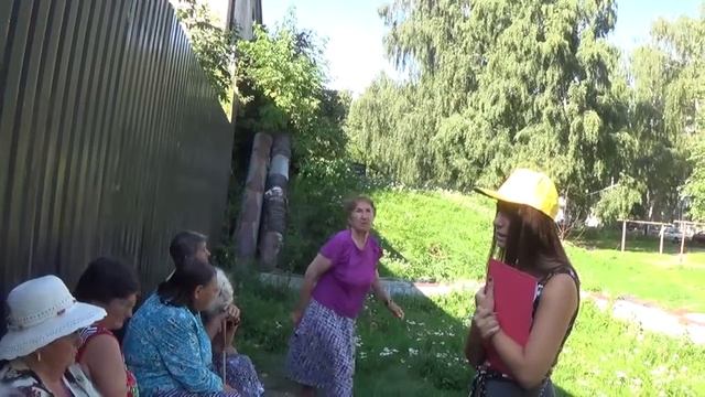 Калининград, Багратиона 72. Выгул животных во дворе