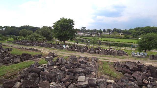 ПРАМБАНАН. ДЖОКЬЯКАРТА. ИНДОНЕЗИЯ. ОСТРОВ ЯВА. Prambanan. Yogyakarta. Indonesia. Java island. смотреть онлайн