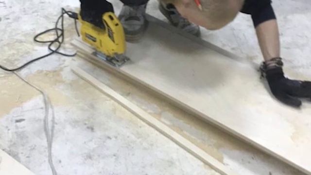 Электролобзик Kolner KJS 750V