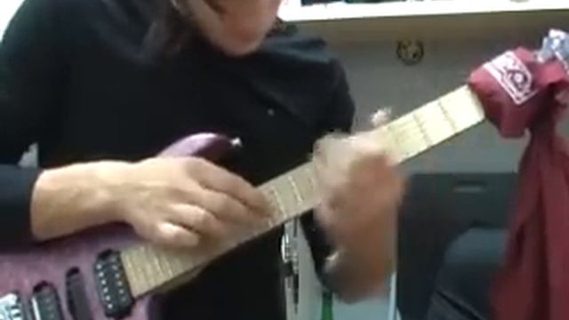 Giuseppe Motta - Super Mario Bros Guitar Tapping смотреть онлайн