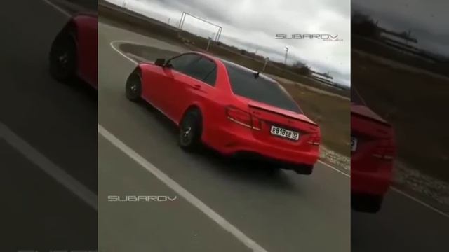 Красный Мерс под музыку Выхлоп. смотреть онлайн
