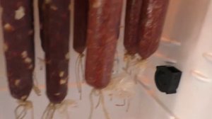 Сыровяленная колбаса домашняя