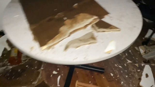 Как в фильме один дома побывали у меня мокрые бандиты пока меня небыло страглинг ин Питсбург Пенна смотреть онлайн