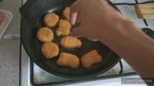 Как приготовить наггетсы на сковороде.