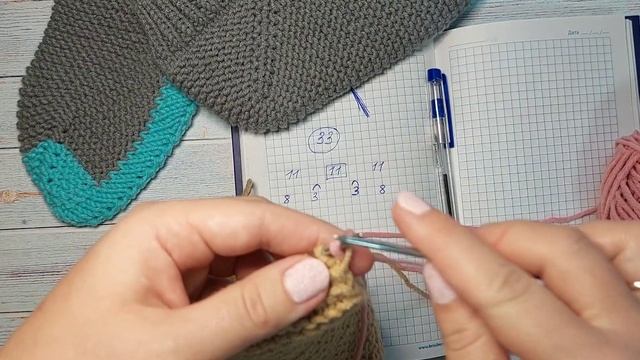 Лёгкие и нежные следки на двух спицах. смотреть онлайн