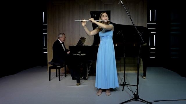 Емшанова Ксения, 14 лет. В. Попп "Венгерский танец №1" смотреть онлайн