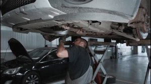 Замена масла и масляного фильтра в двигателе автомобиля Chevrolet Orlando 1,8