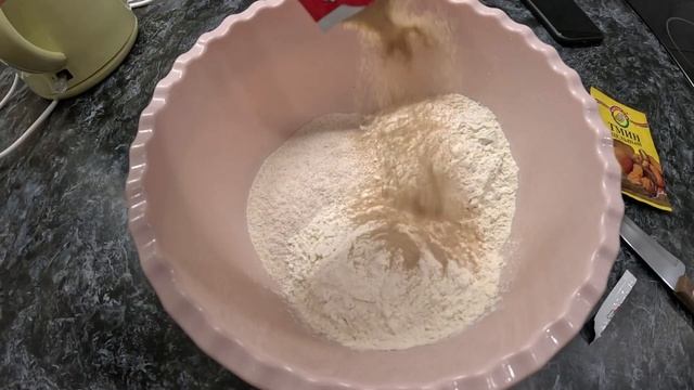 ОРЛОВЕЦ НОВАЯ ИСТОРИЯ. БОЛЕЮ. ПЕКУ ХЛЕБ смотреть онлайн