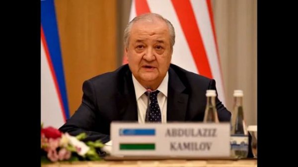 Abdulaziz Komilov biografiyasi