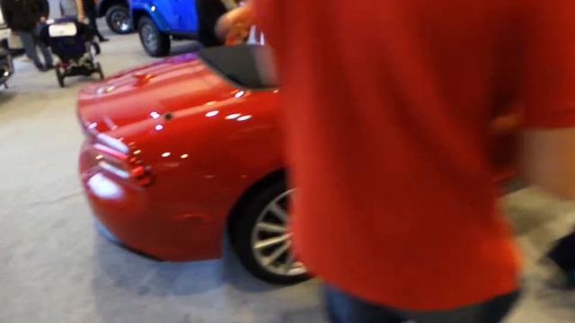 2017 FIAT® 124 Spider 2016 Auto Show! смотреть онлайн
