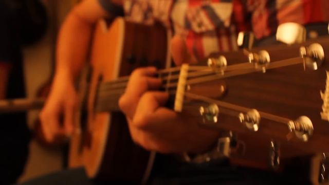 Lady Gaga - Poker Face [Acoustic Cover] by The Stereo Show смотреть онлайн