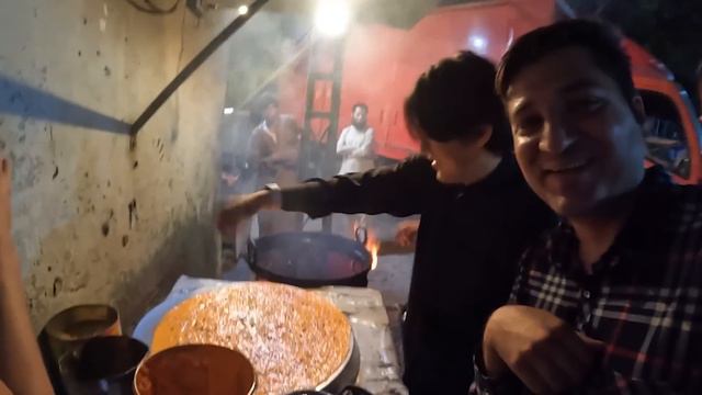 🇵🇰 Amazing Street Food In Pakistan! - Lahore