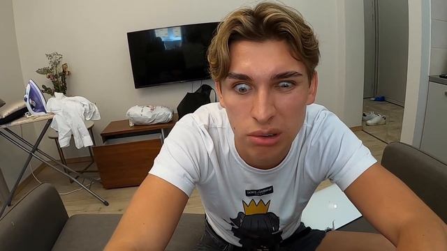 Я СТАЛ КРЕСТНОЙ МАМОЙ смотреть онлайн