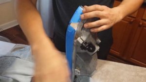 Как разобрать любую фару, очень простой способ // How to disassemble any lamp, a very simple way