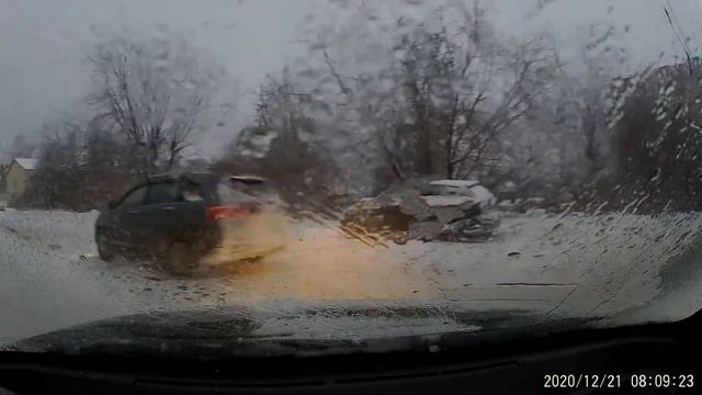 Дорога от садика на Перевощикова 21.12.2020 город Кирово-Чепецк смотреть онлайн