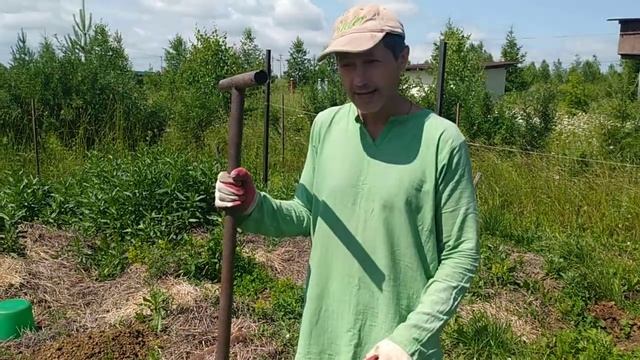 Второй этап строительства нашего питомника. Бурение отверстий под столбы. смотреть онлайн