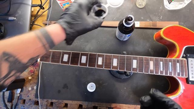 How to make rosewood fretboard DARK [Like Brazilian] смотреть онлайн