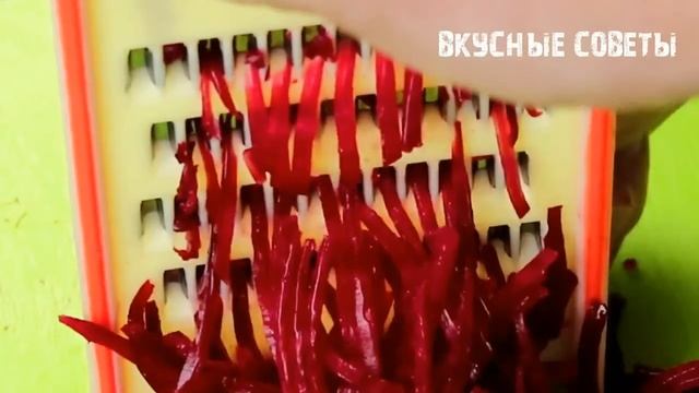 Съедят за минуту! Необыкновенно простой и вкусный САЛАТ из обычной СВЕКЛЫ! смотреть онлайн