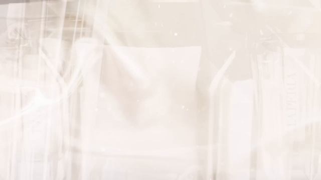 Новый аромат Peony Blossom от La Perla смотреть онлайн