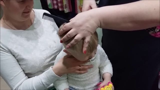 Стрижка детей машинкой. | Егор стрижется второй раз. | Стрижка под насадку. смотреть онлайн