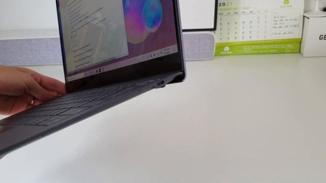 Samsung Galaxy Book S 13.3'' LTE Review chiếc máy đầu tiên cực hiếm tại Việt Nam ! смотреть онлайн