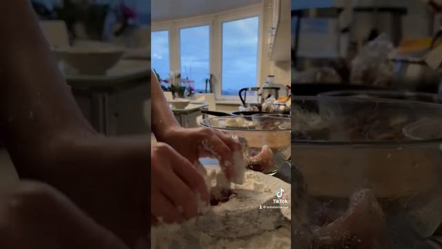 Какая рыба самая полезная? Бюджетные продукты. Самый простой рецепт #shorts смотреть онлайн