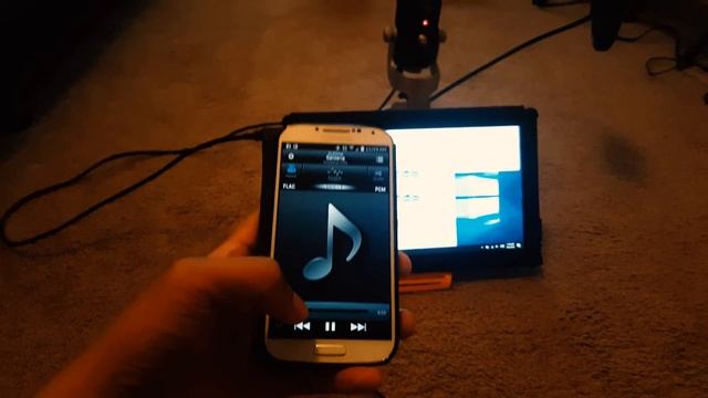 Harman Kardon Onyx 2 vs Big Blue Party via Blue Yeti Pro смотреть онлайн