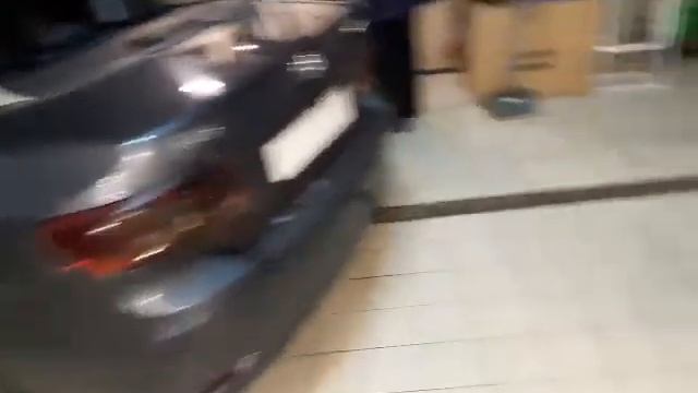 Установка заднего стекла Toyota Corolla E150 смотреть онлайн