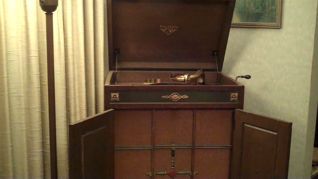 PAUL WHITEMAN VE PROCESS - THREE O'CLOCK IN THE MORNING - ROARING 20's VICTROLA 8-9 смотреть онлайн