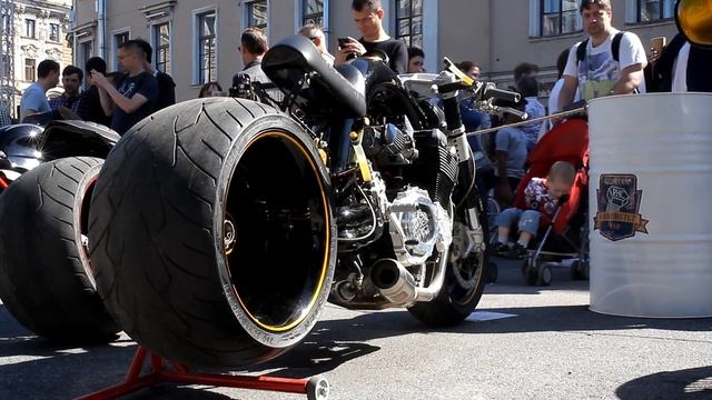 Custon Bike Show на фестивале Мотостолица Санкт-Петербург 2017 смотреть онлайн