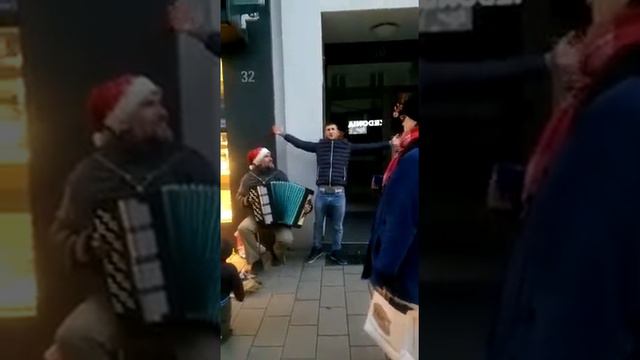 ГЕРМАНИЯ парень красавчик смотреть онлайн